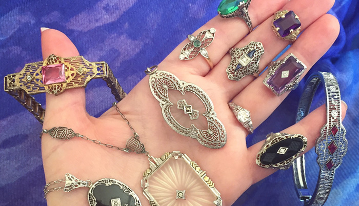 Who Brings the HEAT: Behind Jewelry Blogger Maven ~ Diamonds in the Library